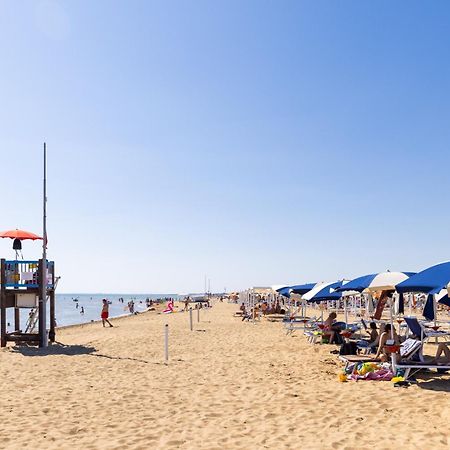 Residenza Delle Terme Apartment Bibione Luaran gambar